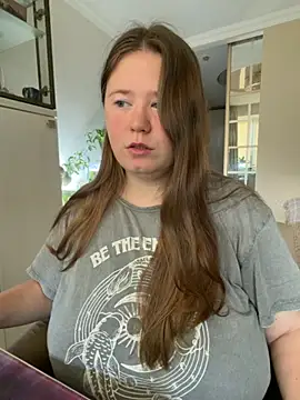 remirann  online show from 10.21.25