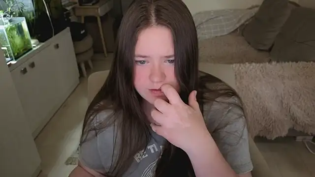 remirann  online show from 04.22.26