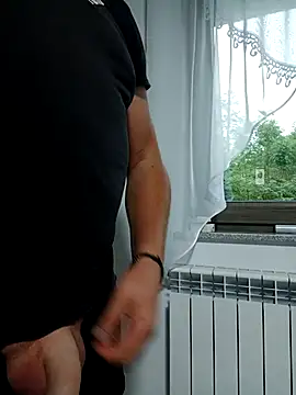 Snapshot of Adry1986 chatting on 09.11.25 Adry1986 online show from 09.11.25