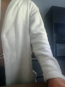 Snapshot of Adry1986 chatting on 09.22.25 Adry1986 online show from 09.22.25