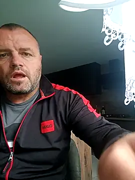 Snapshot of Adry1986 chatting on 09.25.25 Adry1986 online show from 09.25.25