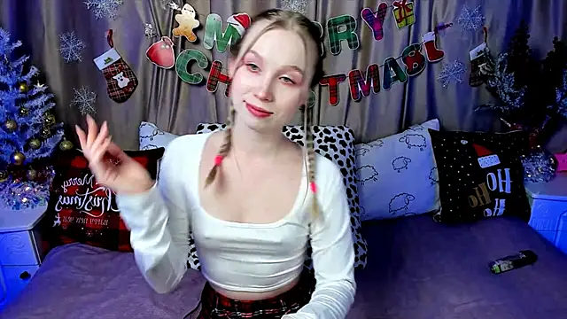 LilyStarlight online show from 12.24.24