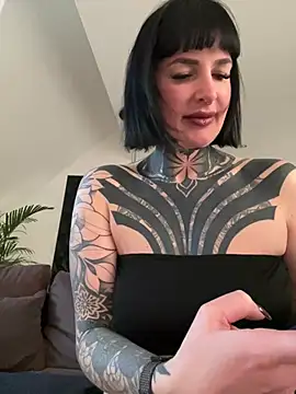 InkedBiitch online show from 03.21.25