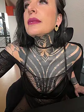 Snapshot of InkedBiitch chatting on 02.05.26 InkedBiitch online show from 02.05.26