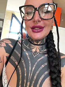 Snapshot of InkedBiitch chatting on 03.02.26 InkedBiitch online show from 03.02.26