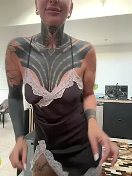 Snapshot of InkedBiitch chatting on 07.17.26 InkedBiitch online show from 07.17.26