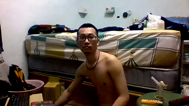 Snapshot of Exposedsian chatting on 03.11.25 Exposedsian online show from 03.11.25