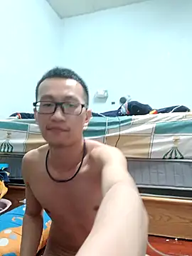 Snapshot of Exposedsian chatting on 03.14.25 Exposedsian online show from 03.14.25