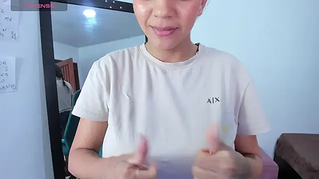 MaiaPetitte  online show from 03.20.25