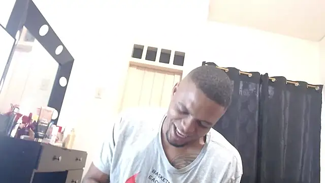 Snapshot of hot_and_naughty_latin chatting on 11.06.25 hot and naughty latin online show from 11.06.25