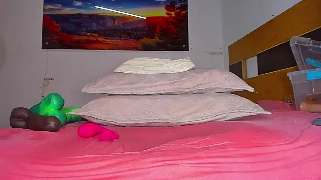 Snapshot of _ebony-queen_ chatting on 03.12.25 ebony-queen online show from 03.12.25