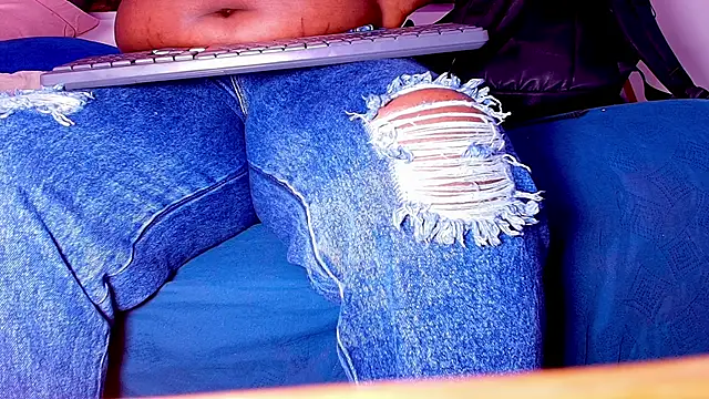 Snapshot of _ebony-queen_ chatting on 09.26.25 ebony-queen online show from 09.26.25