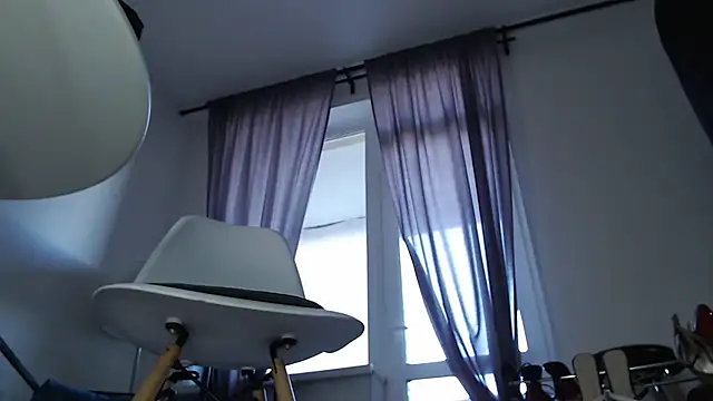 MadameKatrina online show from 10.08.25