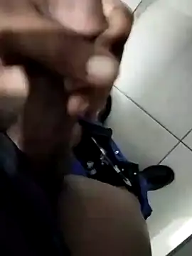 Snapshot of TitularAdaption chatting on 10.09.25 TitularAdaption online show from 10.09.25