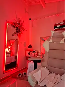 MariaPau 83 online show from 12.21.25