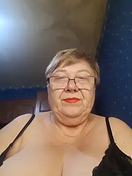 Lena Gaby online show from 11.17.25