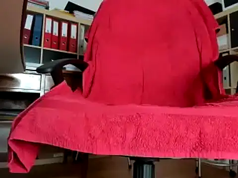 Snapshot of leccaleccafiga chatting on 02.20.25 leccaleccafiga online show from 02.20.25