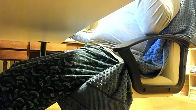 leccaleccafiga online show from 11.14.25