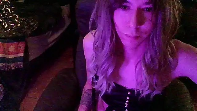 crystalxh online show from 10.25.25