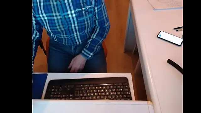 Snapshot of dutchpornking chatting on 01.16.25 dutchpornking online show from 01.16.25