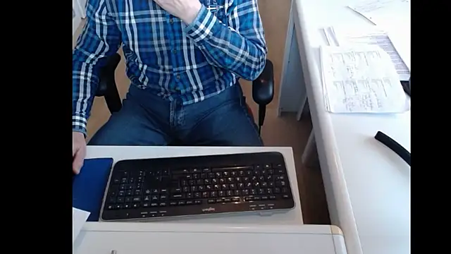 Snapshot of dutchpornking chatting on 01.17.25 dutchpornking online show from 01.17.25