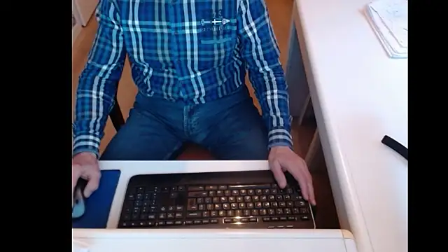 Snapshot of dutchpornking chatting on 01.18.25 dutchpornking online show from 01.18.25