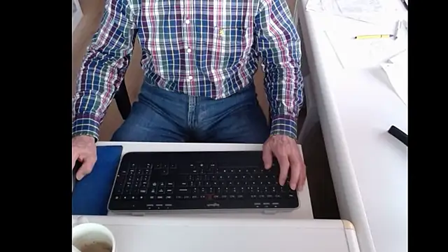 Snapshot of dutchpornking chatting on 01.29.25 dutchpornking online show from 01.29.25