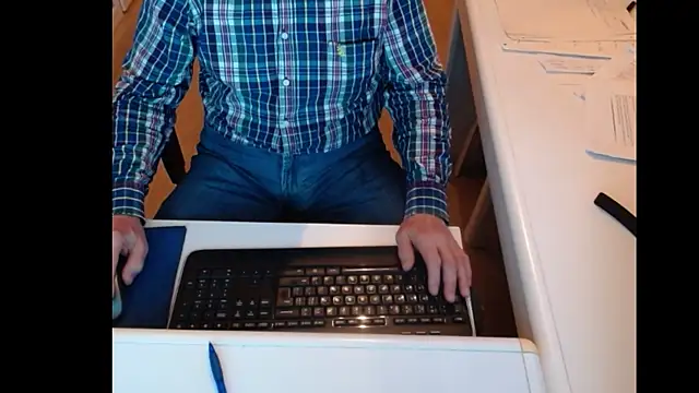 Snapshot of dutchpornking chatting on 01.31.25 dutchpornking online show from 01.31.25