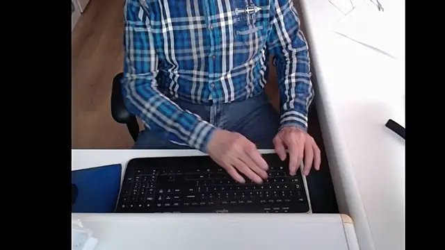 Snapshot of dutchpornking chatting on 02.05.25 dutchpornking online show from 02.05.25