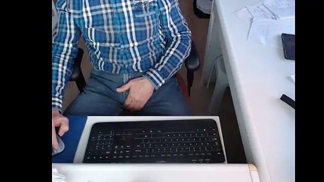 Snapshot of dutchpornking chatting on 02.05.25 dutchpornking online show from 02.05.25