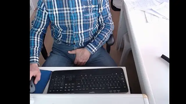 Snapshot of dutchpornking chatting on 02.07.25 dutchpornking online show from 02.07.25
