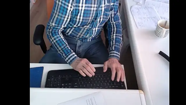 Snapshot of dutchpornking chatting on 02.08.25 dutchpornking online show from 02.08.25