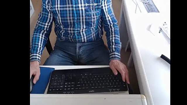 Snapshot of dutchpornking chatting on 03.07.25 dutchpornking online show from 03.07.25