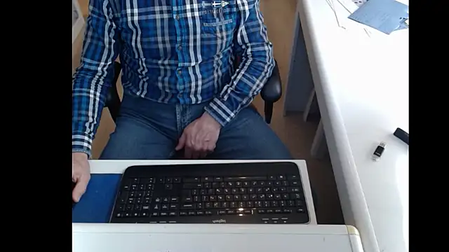 Snapshot of dutchpornking chatting on 03.08.25 dutchpornking online show from 03.08.25