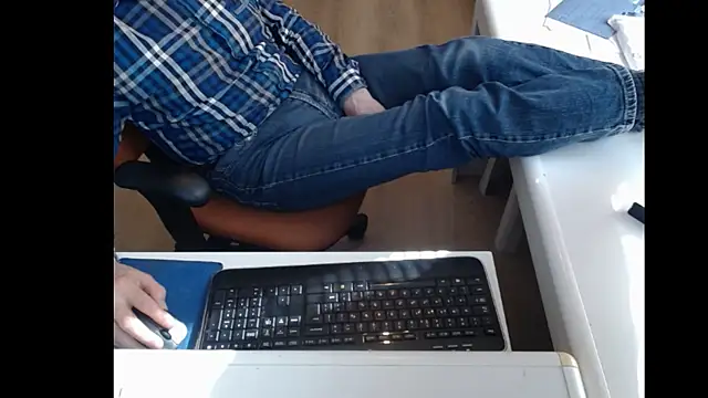 Snapshot of dutchpornking chatting on 03.09.25 dutchpornking online show from 03.09.25