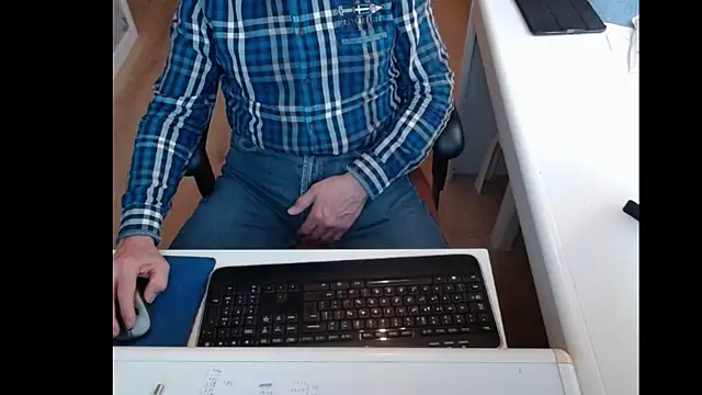 Snapshot of dutchpornking chatting on 03.09.25 dutchpornking online show from 03.09.25