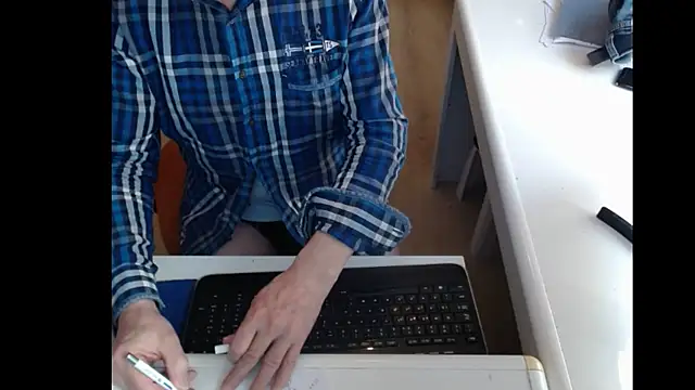 Snapshot of dutchpornking chatting on 03.10.25 dutchpornking online show from 03.10.25