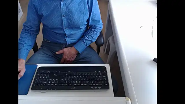 Snapshot of dutchpornking chatting on 09.14.25 dutchpornking online show from 09.14.25