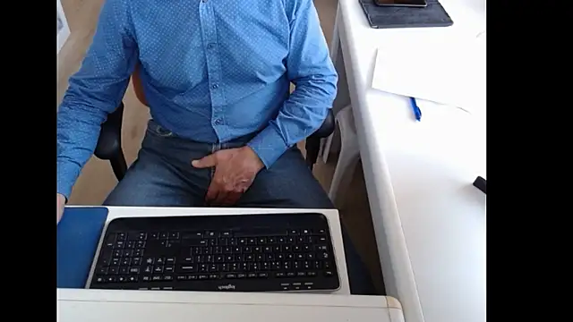 Snapshot of dutchpornking chatting on 09.15.25 dutchpornking online show from 09.15.25