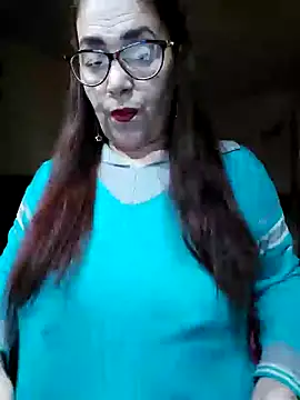 Chriss Tinaa online show from 02.05.25