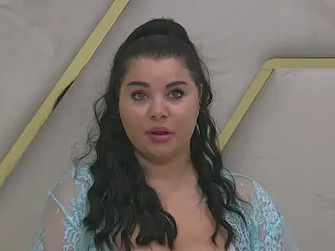 Snapshot of BustyMadison chatting on 09.30.25 BustyMadison online show from 09.30.25