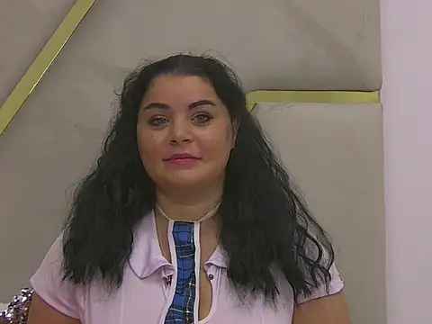 Snapshot of BustyMadison chatting on 10.09.25 BustyMadison online show from 10.09.25