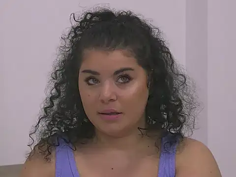 Snapshot of BustyMadison chatting on 10.16.25 BustyMadison online show from 10.16.25