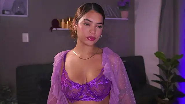 Snapshot of HannahEvanss chatting on 10.01.25 HannahEvanss online show from 10.01.25