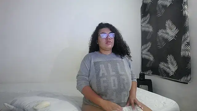 mabigomez00 online show from 03.27.26