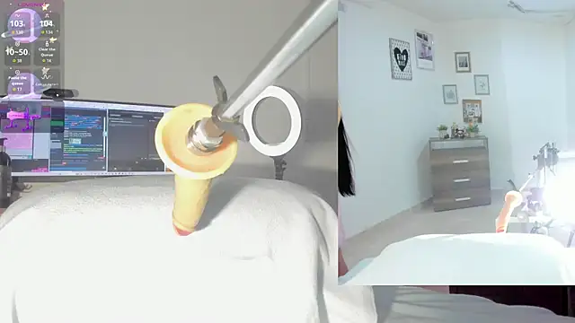 sofi velez online show from 10.11.25