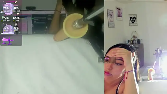 Snapshot of sofi_velez chatting on 02.28.26 sofi velez online show from 02.28.26