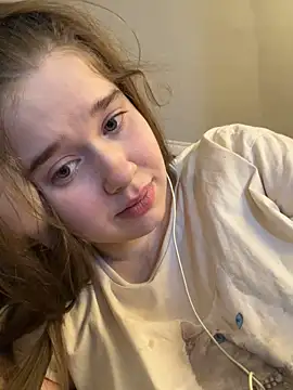 HornyGirlH online show from 05.18.26
