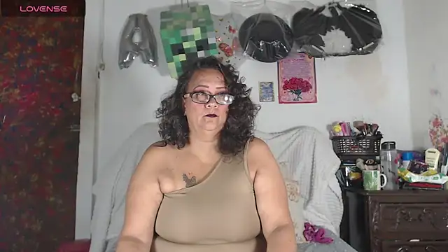 BiirdyDavis online show from 10.29.25