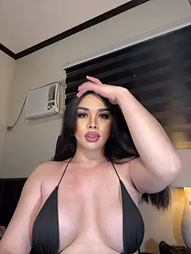 Snapshot of MISSANACONDA chatting on 01.27.25 MISSANACONDA online show from 01.27.25